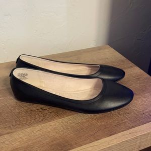 Women’s leather flats